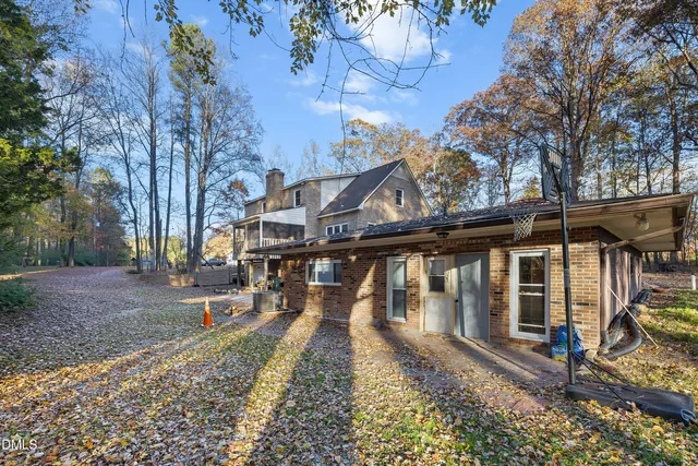 $975,000 | 3208 Shady Grove Road, Durham, NC 27703