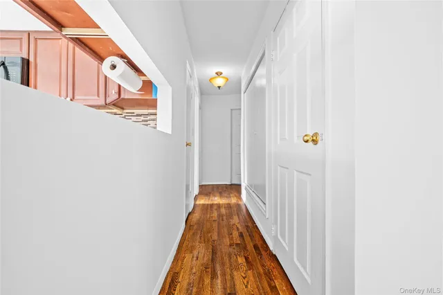 $749,000 | 28 Ellen Place, Kings Park, NY 11754