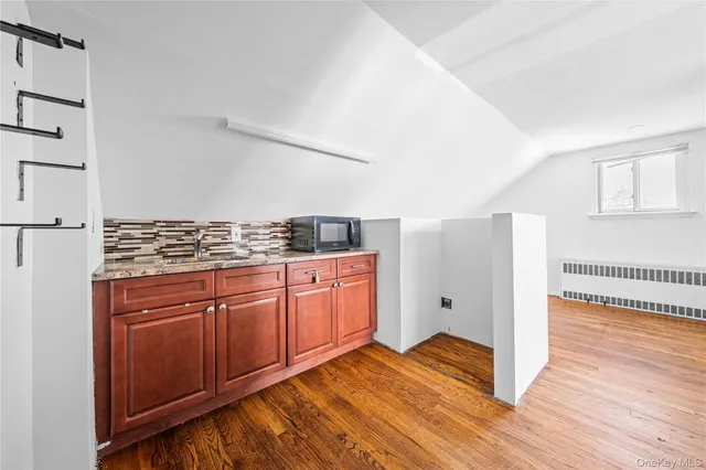 $749,000 | 28 Ellen Place, Kings Park, NY 11754