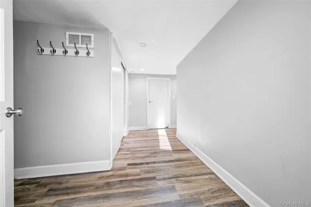 $749,000 | 28 Ellen Place, Kings Park, NY 11754