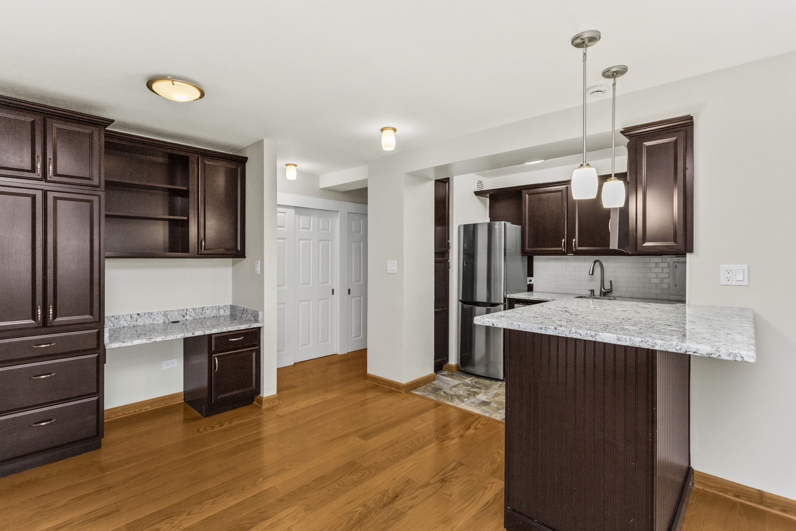 2909 North Sheridan Road, Unit 1601 Chicago, IL 60657 - Photo 12 of 29 Gallery Image 12