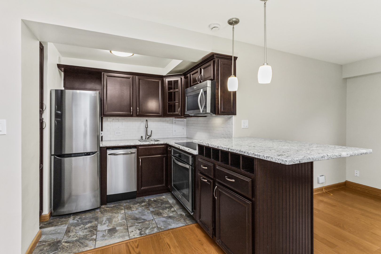 2909 North Sheridan Road, Unit 1601 Chicago, IL 60657 - Photo 14 of 29 Gallery Image 14