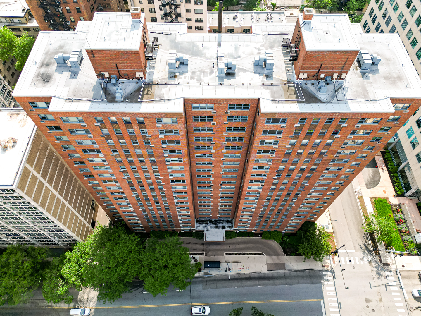 2909 North Sheridan Road, Unit 1601 Chicago, IL 60657 - Photo 21 of 29 Gallery Image 21