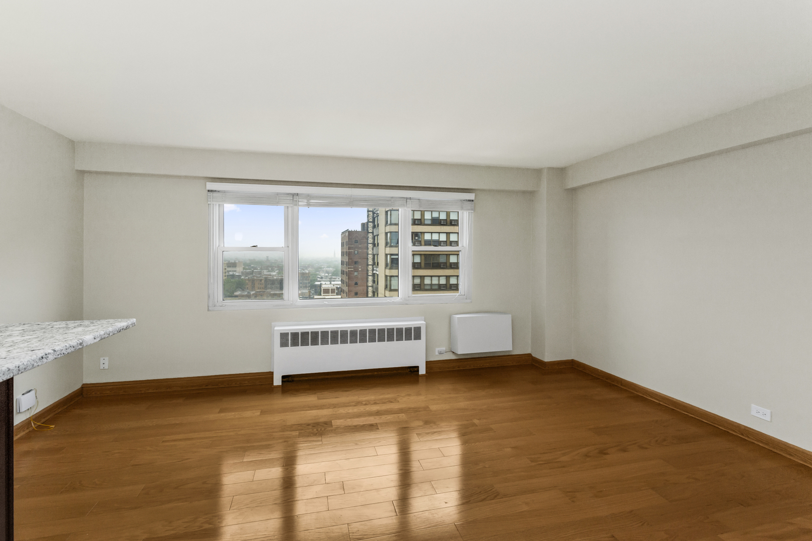 2909 North Sheridan Road, Unit 1601 Chicago, IL 60657 - Photo 5 of 29 Gallery Image 5