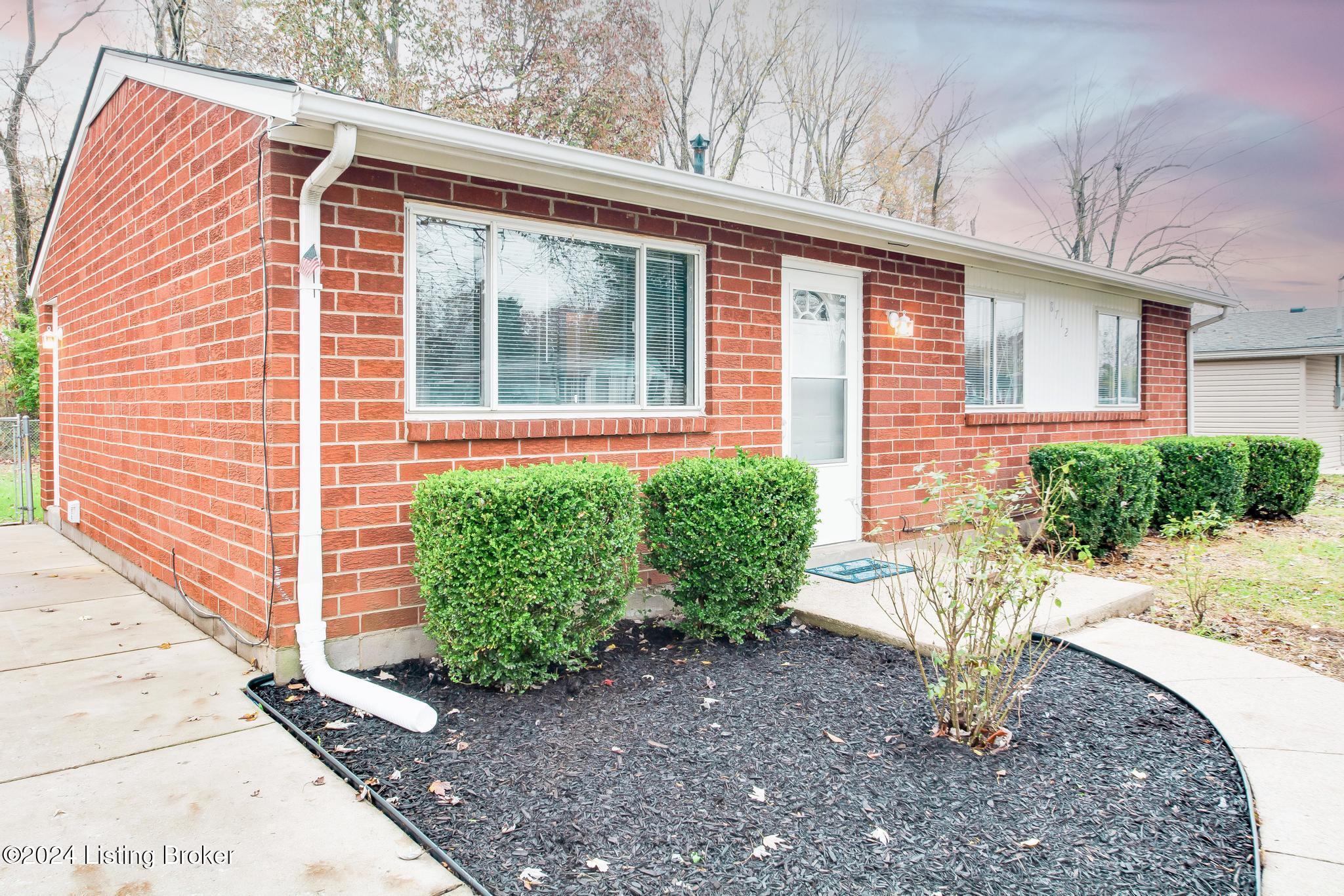 8712 James R Road Fairdale, KY 40118 - Photo 1 of 34 3712_James_R_Rd_40118_303