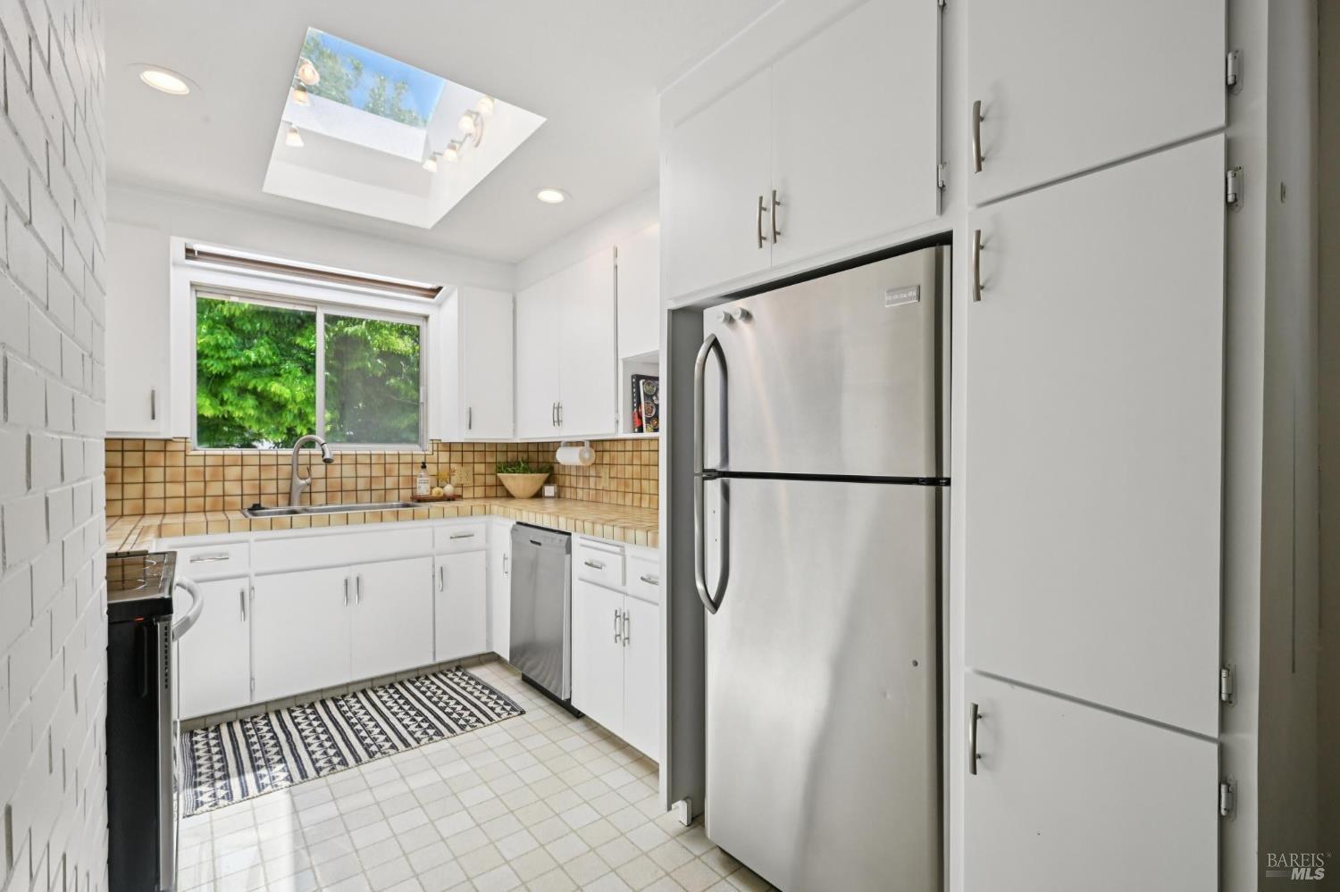 271 Irwin Street San Rafael, CA 94901 - Photo 18 of 43