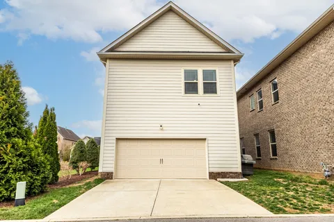 $559,900 | 148 Ashcrest Point, Hendersonville, TN 37075