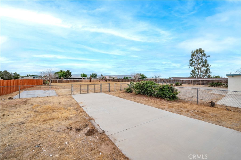 13755 Mohawk Road Apple Valley, CA 92307 - Photo 57 of 66