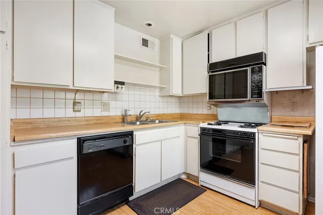 $780,000 | 9555 VÃa Venezia, Burbank, CA 91504