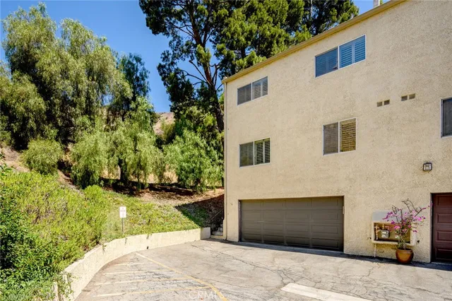 $780,000 | 9555 VÃa Venezia, Burbank, CA 91504