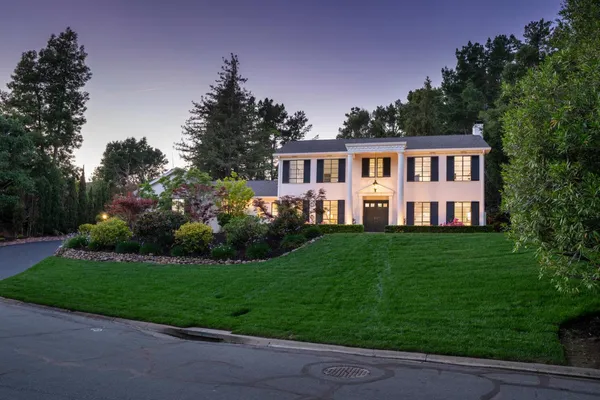 $5,495,000 | 740 Clydesdale Drive, Hillsborough, CA 94010