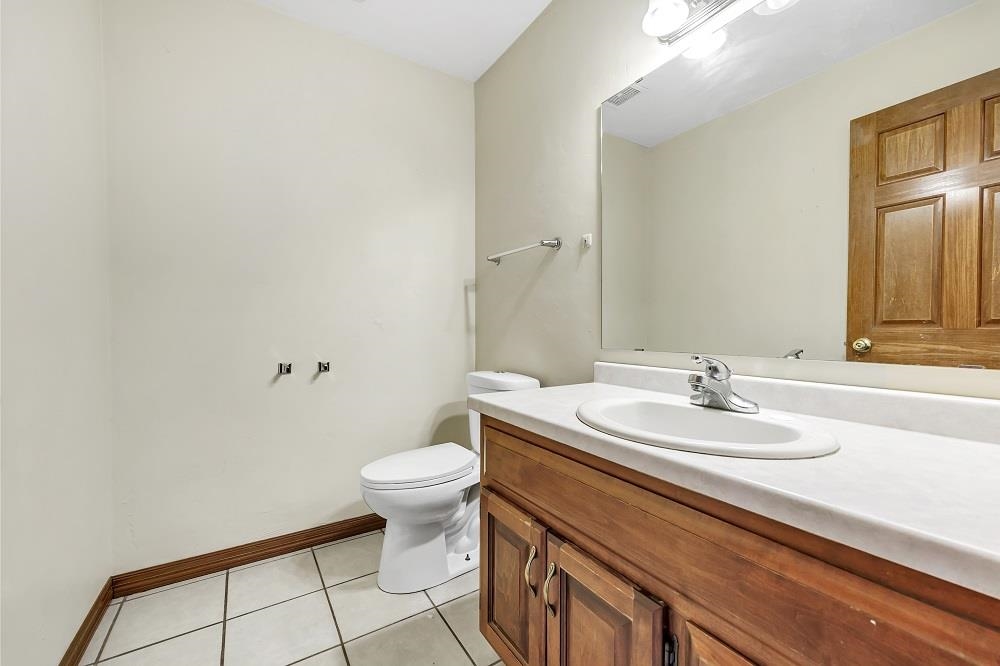 713 Edge Point Court, Unit 1 De Pere, WI 54115 - Photo 12 of 25