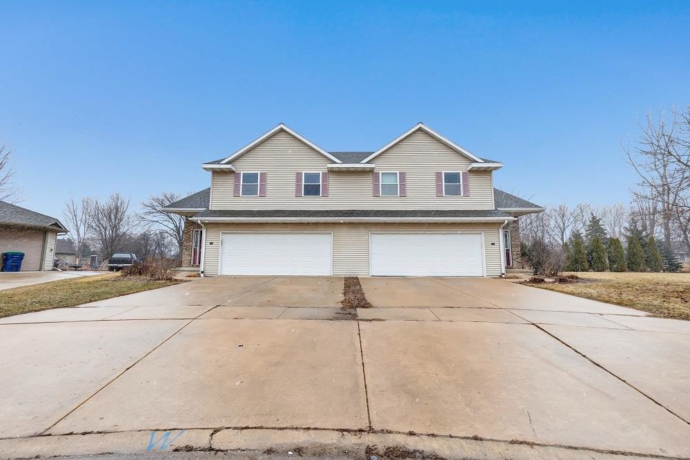 713 Edge Point Court, Unit 1 De Pere, WI 54115 - Photo 3 of 25