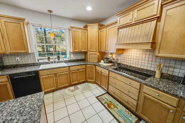 $775,000 | 906 Broomfield Trail, Elizabeth City, NC 27909