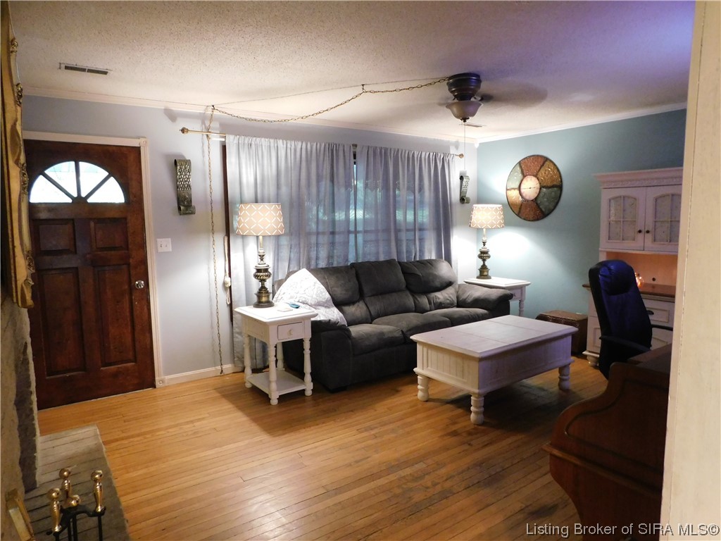 11055 Coen Road Greenville, IN 47124 - Photo 12 of 23 Gallery Image 12