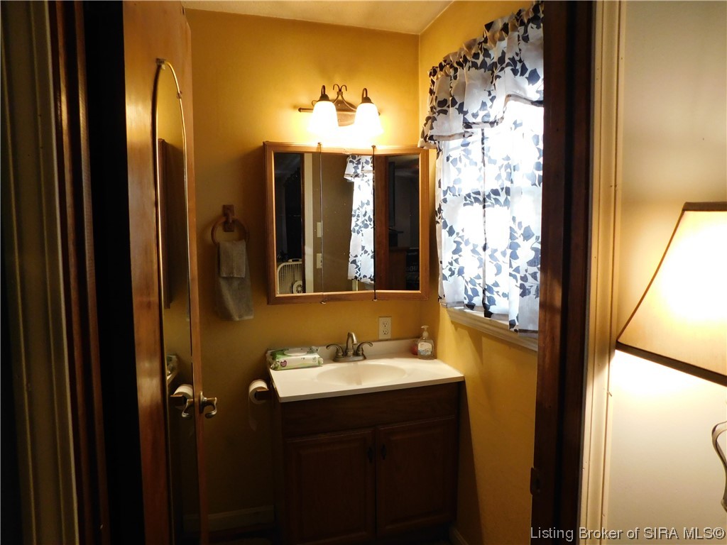 11055 Coen Road Greenville, IN 47124 - Photo 15 of 23 Gallery Image 15