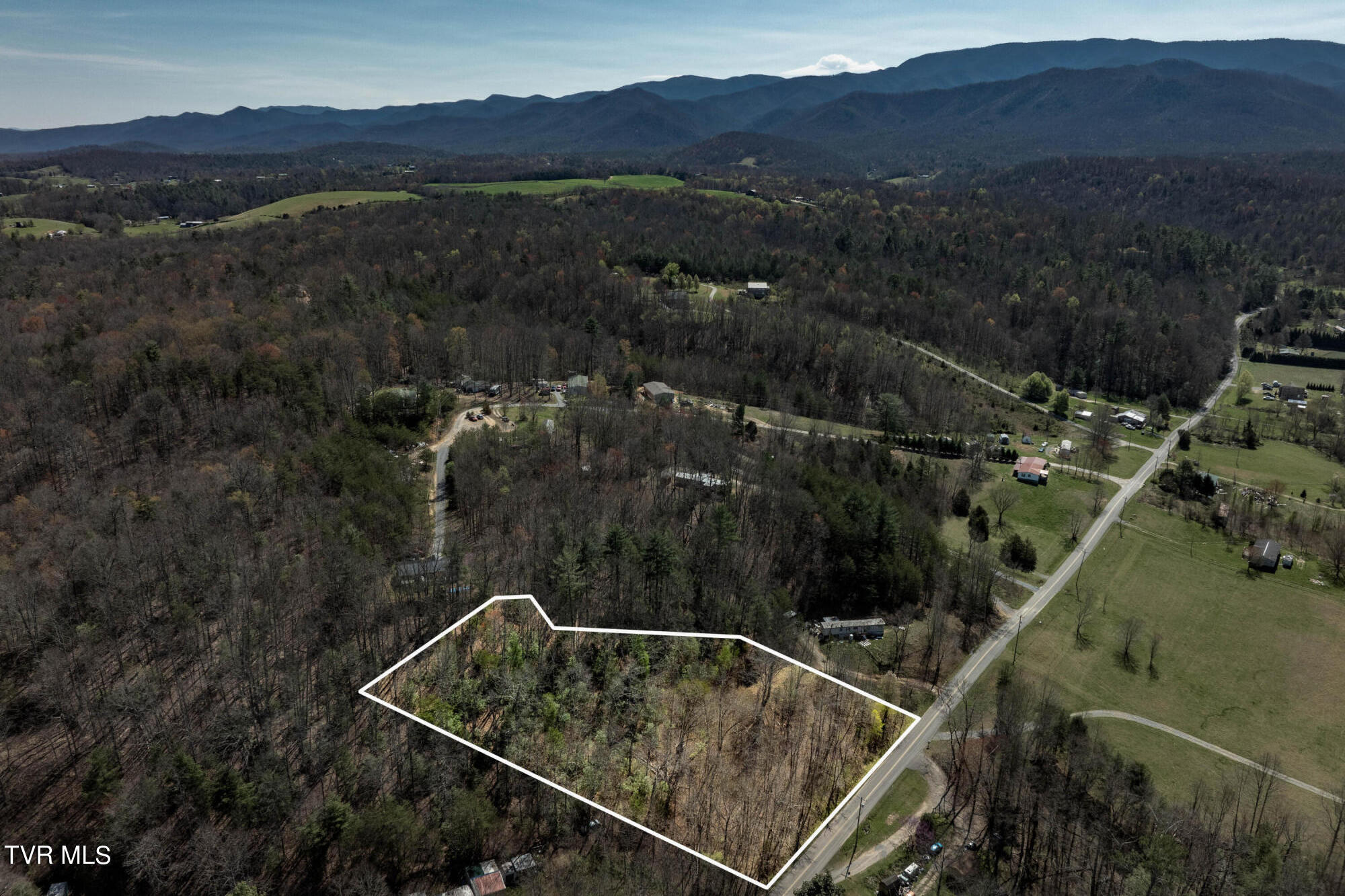 Tbd Middle Creek Road, Unit 18 Afton, TN 37616 - Photo 2 of 18 Middle Creek