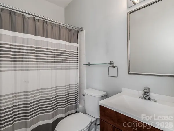 $2,150 | 224 North Poplar Street, Unit 13, Charlotte, NC 28202
