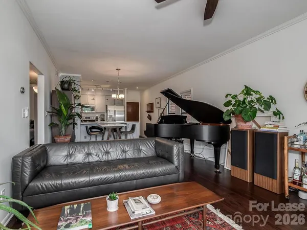 $2,150 | 224 North Poplar Street, Unit 13, Charlotte, NC 28202