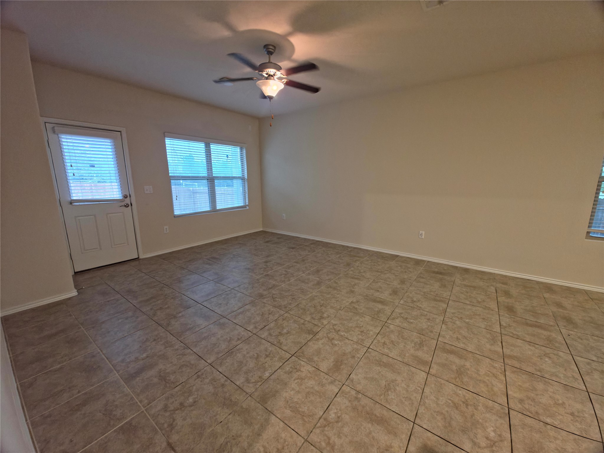 5701 Southerner Way Austin, TX 78747 - Photo 6 of 16