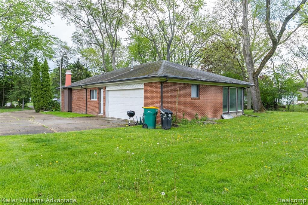 26073 Drake Road Farmington Hills, MI 48331 - Photo 36 of 39
