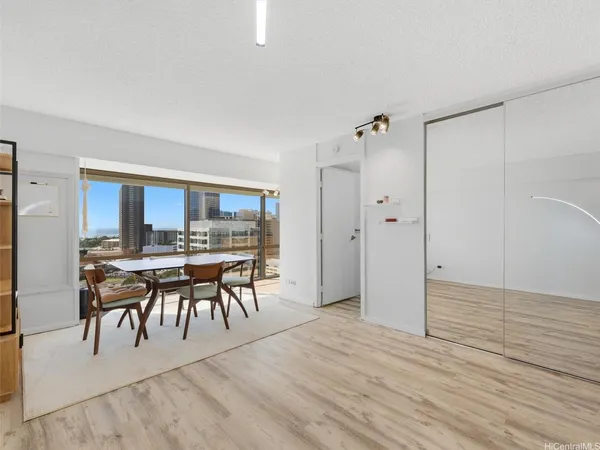 $2,100 | 1750 Kalakaua Avenue, Unit 1903, Honolulu, HI 96826