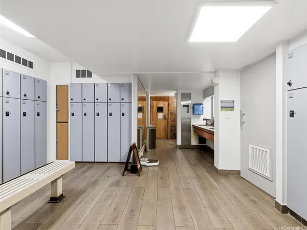 $2,100 | 1750 Kalakaua Avenue, Unit 1903, Honolulu, HI 96826