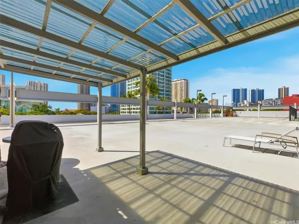 $2,100 | 1750 Kalakaua Avenue, Unit 1903, Honolulu, HI 96826