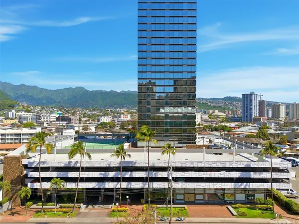 $2,100 | 1750 Kalakaua Avenue, Unit 1903, Honolulu, HI 96826