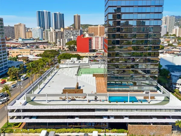 $2,100 | 1750 Kalakaua Avenue, Unit 1903, Honolulu, HI 96826