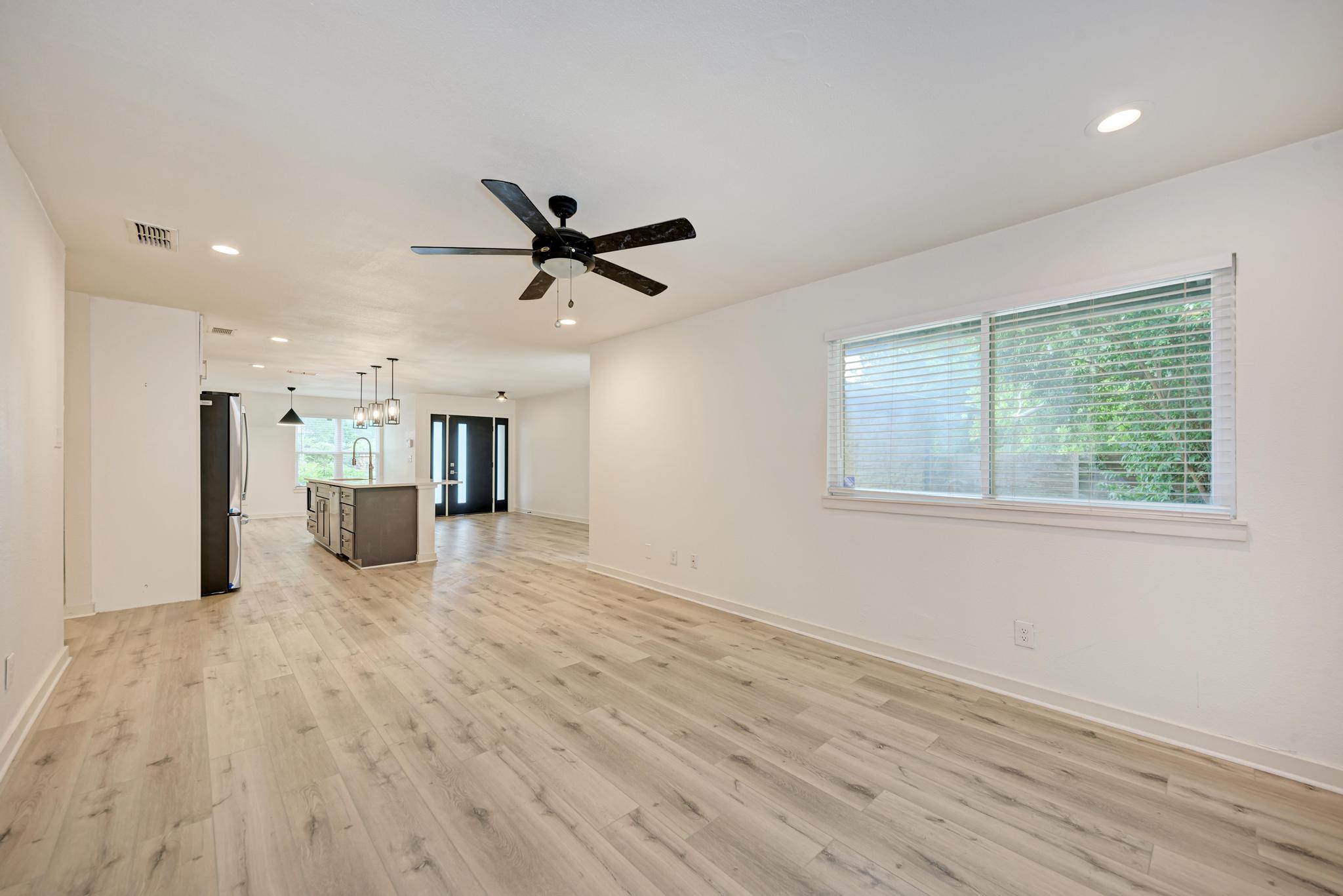 6700 Kings Point Austin, TX 78723 - Photo 19 of 40