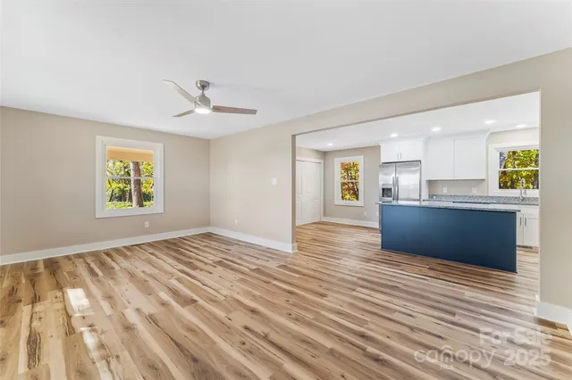 $275,000 | 715 7th Avenue Southeast, Hickory, NC 28602