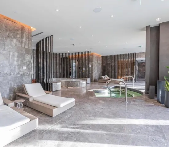 $6,000 | 650 Northeast 32nd Street, Unit 3106, Miami, FL 33137