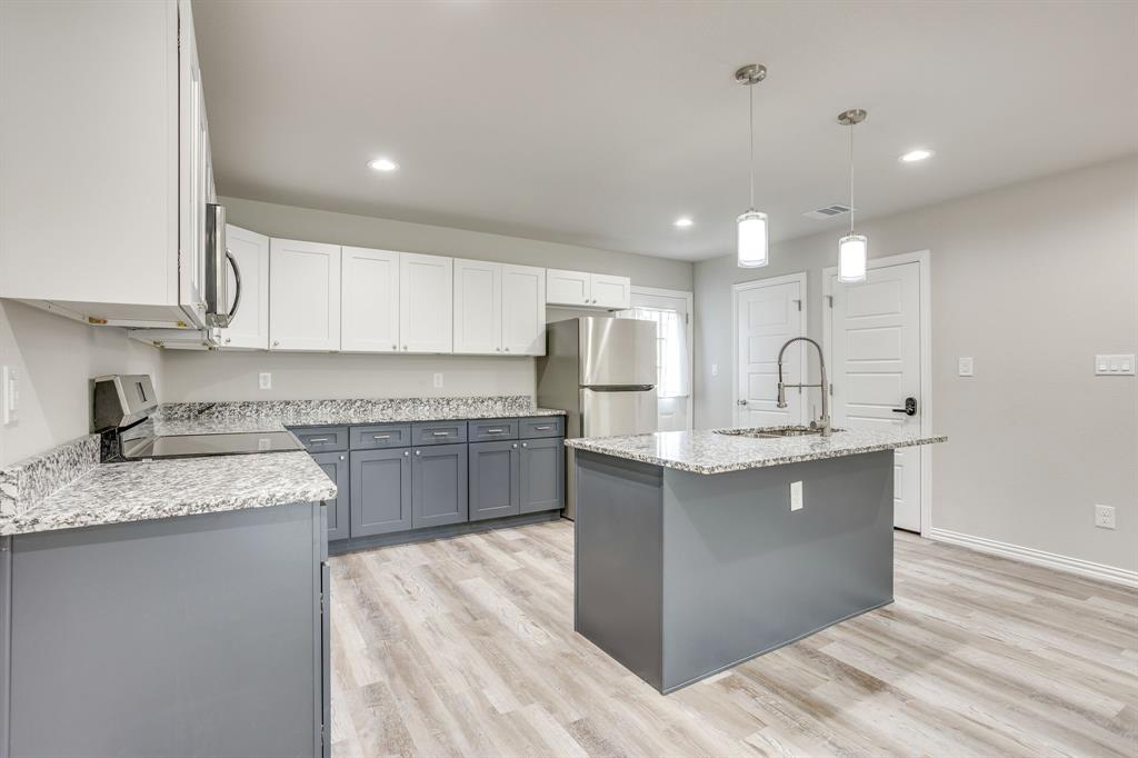 933 River Road Fort Worth, TX 76114 - Photo 9 of 36 Gallery Image 9