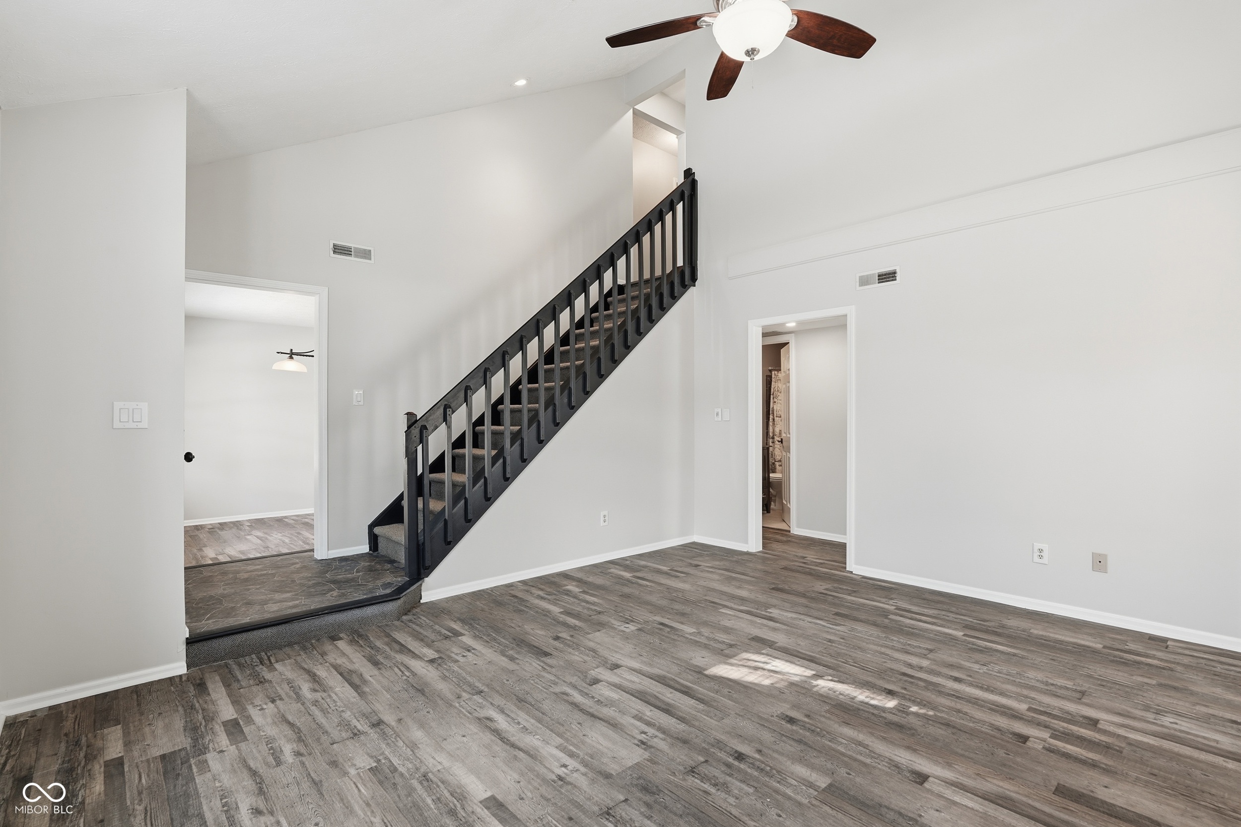 7520 Castleton Farms N Drive Indianapolis, IN 46256 - Photo 5 of 31