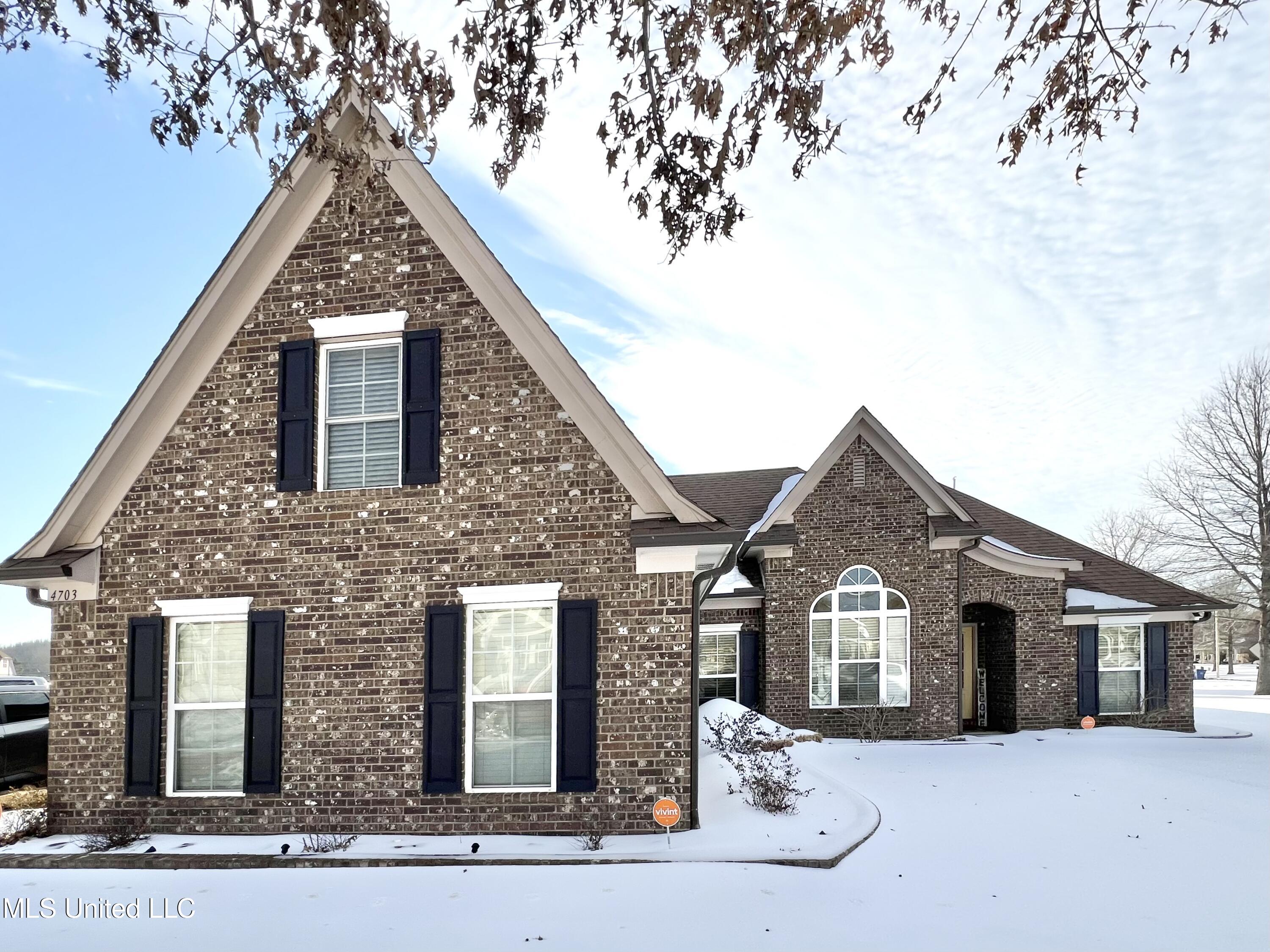 4703 Dublin Olive Branch, MS 38654 - Photo 1 of 28 IMG_5950