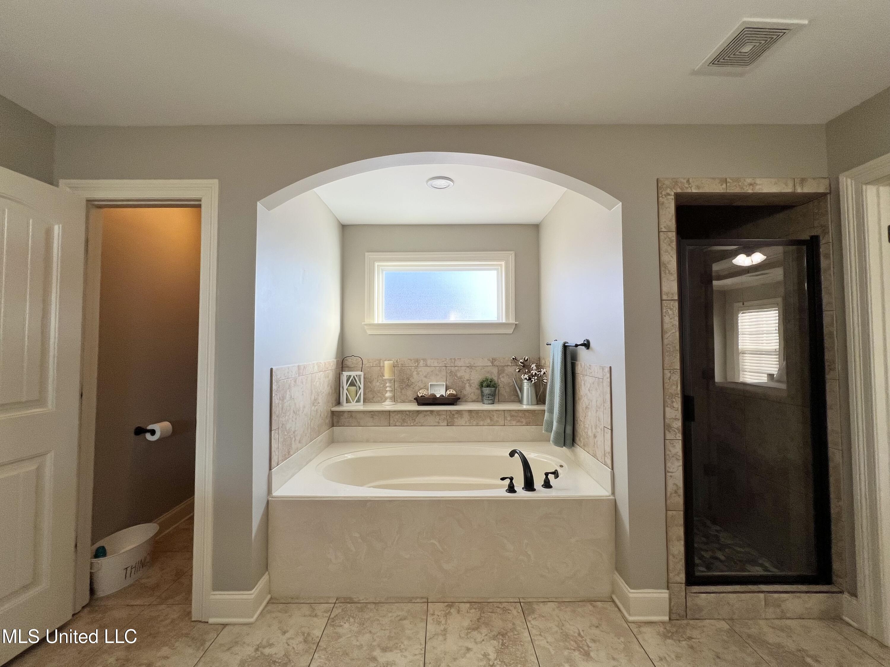 4703 Dublin Olive Branch, MS 38654 - Photo 17 of 28 IMG_5908