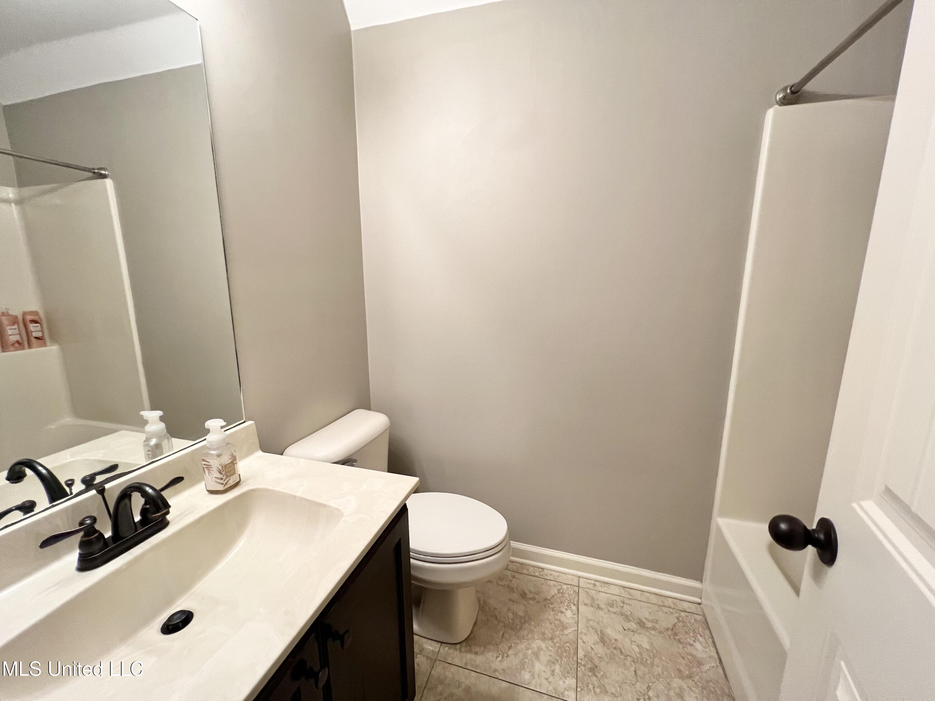 4703 Dublin Olive Branch, MS 38654 - Photo 26 of 28 IMG_5913