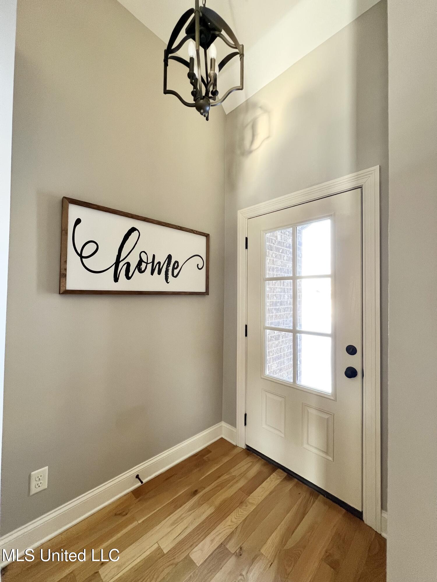 4703 Dublin Olive Branch, MS 38654 - Photo 5 of 28 IMG_5891