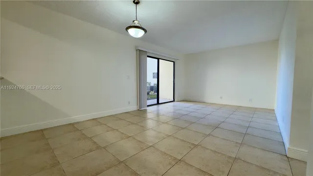 $1,650 | 1455 Lake Crystal Drive, Unit D, West Palm Beach, FL 33411