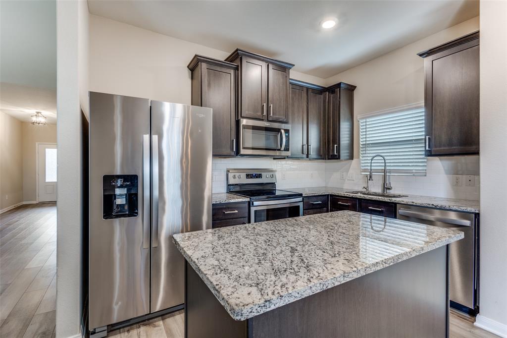 215 Ivan Court Anna, TX 75409 - Photo 8 of 28