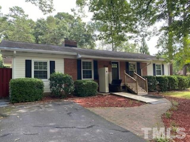 827 Merrie Road Raleigh, NC 27606 - Photo 3 of 5
