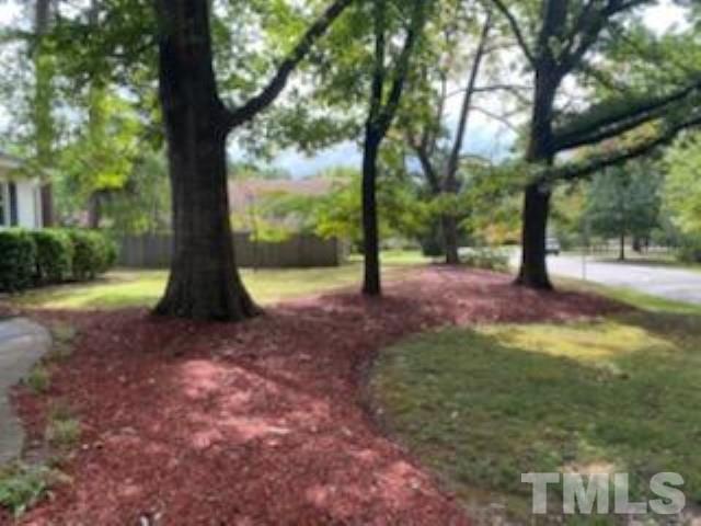 827 Merrie Road Raleigh, NC 27606 - Photo 4 of 5