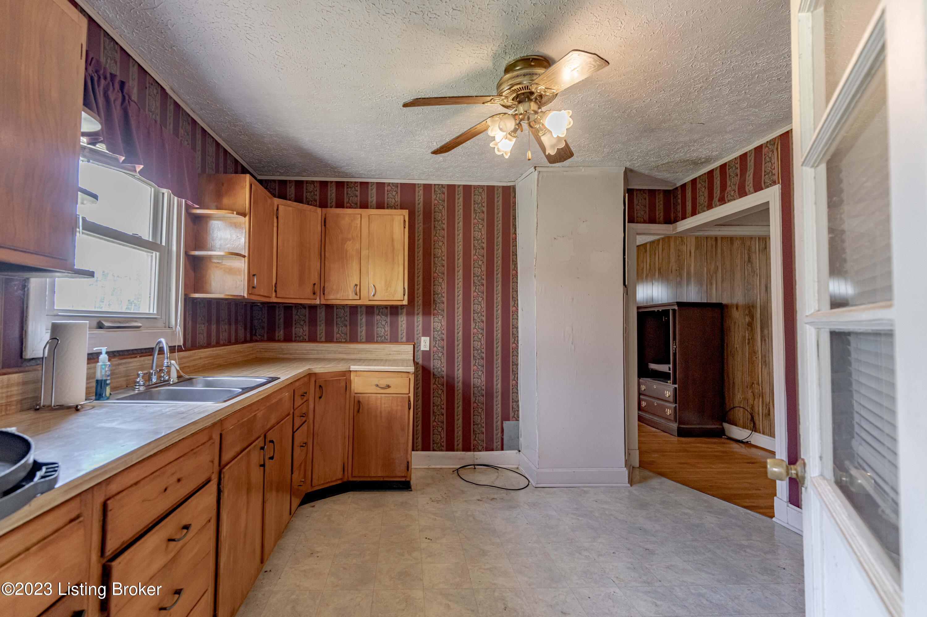 260 Klapper Road Brooks, KY 40109 - Photo 10 of 35 DSC08955