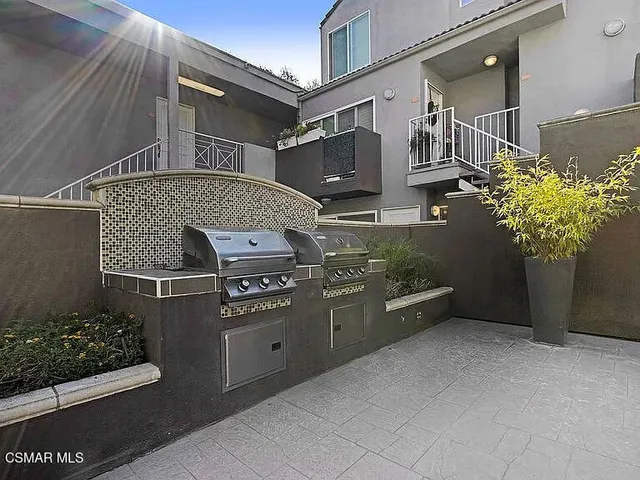 $528,000 | 355 North Maple Street, Unit 242, Burbank, CA 91505