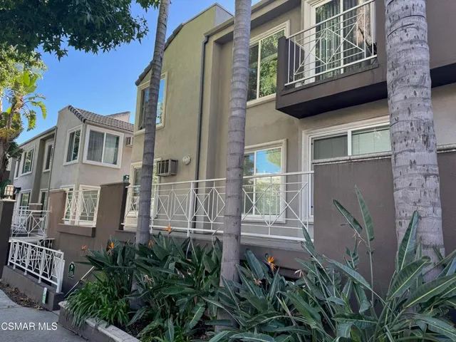 $528,000 | 355 North Maple Street, Unit 242, Burbank, CA 91505
