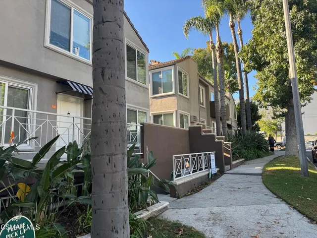 $528,000 | 355 North Maple Street, Unit 242, Burbank, CA 91505