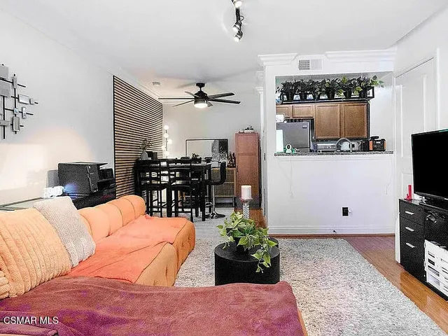 $528,000 | 355 North Maple Street, Unit 242, Burbank, CA 91505