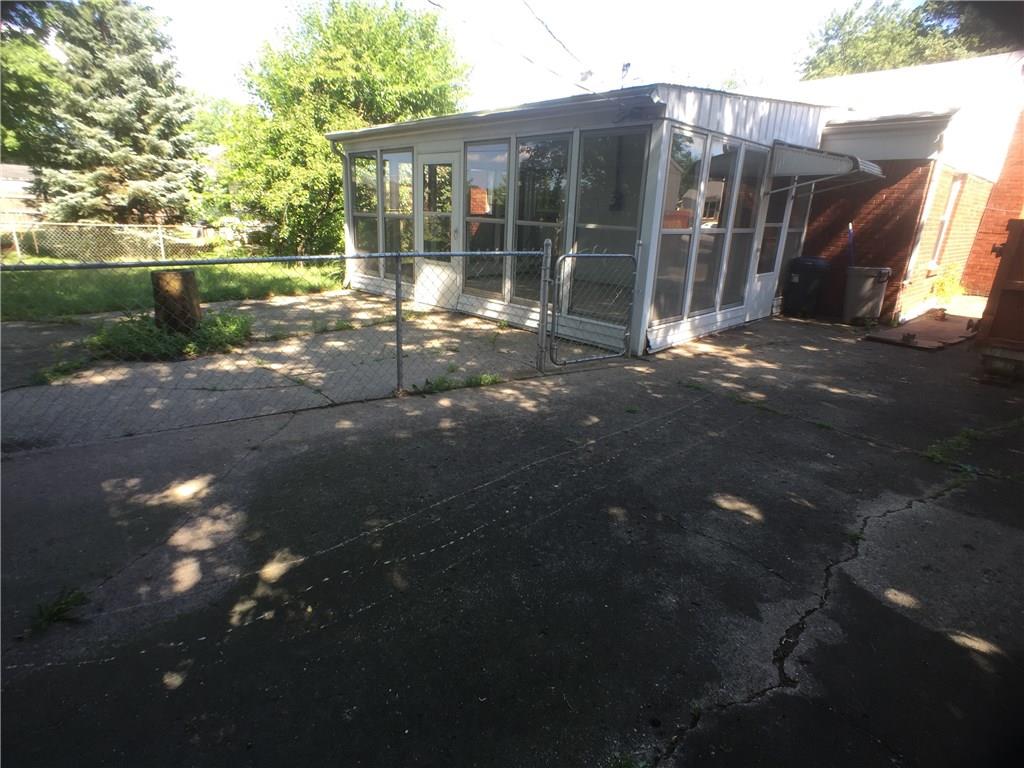 8203 Gilmore Road Indianapolis, IN 46219 - Photo 3 of 16 Gallery Image 3
