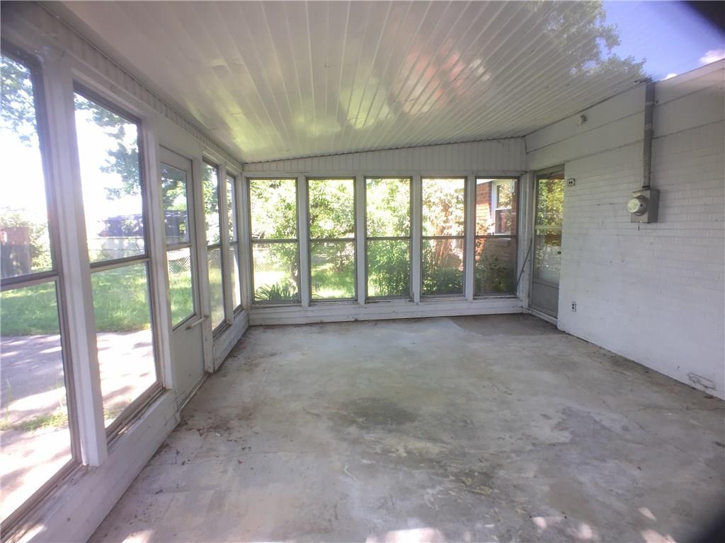 8203 Gilmore Road Indianapolis, IN 46219 - Photo 5 of 16 Gallery Image 5